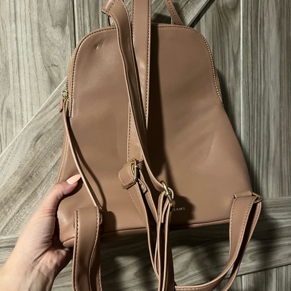 ✨Quilted Backpack✨ - Picture 3 of 5